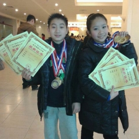 卢浩玮林芷昕1业余12岁以下单项组W第一名2业余12岁以下单项组Q第一名3业余12岁以下单项组J第三名